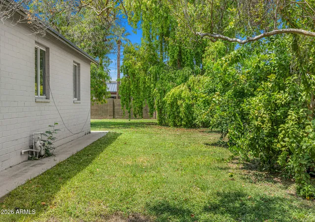 11th image of 3205 E Clarendon Ave #13, Phoenix, AZ 85018 | MLS# 7063887