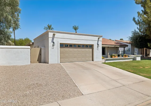 Photo 4 of Single family home for sale at 8655 N Farview Dr, Scottsdale, AZ 85258 | MLS# 7063099 | Listing updated on 2026-10-09