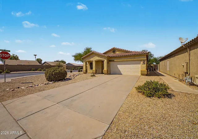 Photo 2 of Single family home for sale at 30381 N Desert Willow Blvd, San Tan Valley, AZ 85143 | MLS# 7063327 | Listing updated on 2026-10-29