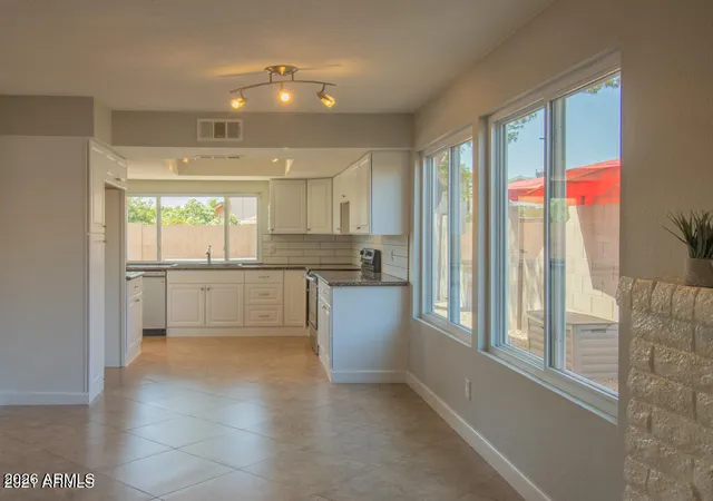 2nd image of 3953 W Glenaire Dr, Phoenix, AZ 85053 | MLS# 7059636