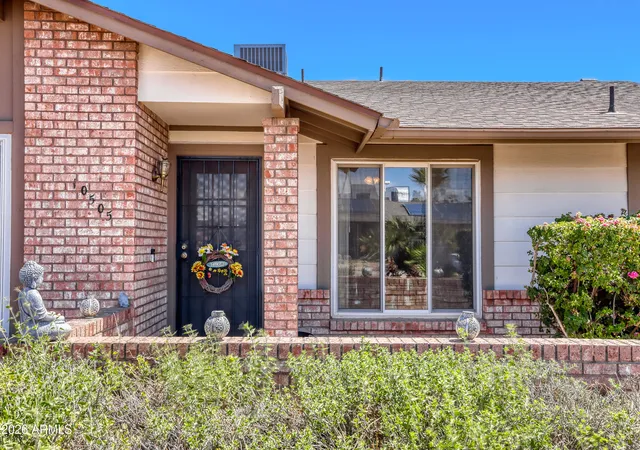 Single family home for sale at 10505 W Echo Ln, Peoria, AZ 85345 | MLS# 7060179