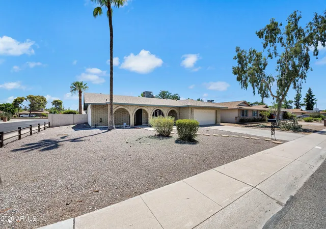3rd image of 2901 W Northview Ave, Phoenix, AZ 85051 | MLS# 7059639