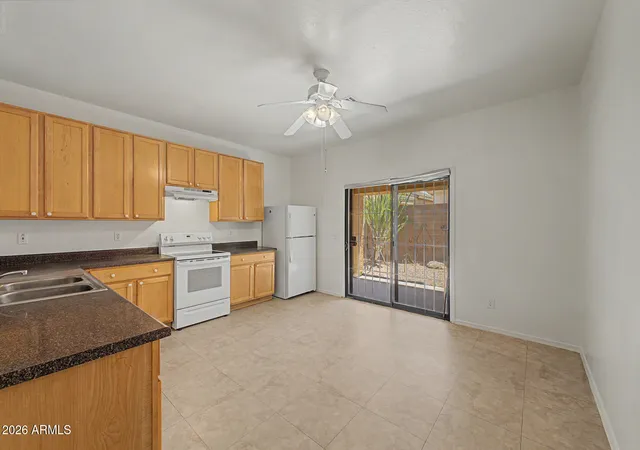 Photo 2 of Sale Pending at 823 W Lydia Ln, Phoenix, AZ 85041 | MLS# 7061068 | Listing updated on 2026-09-11