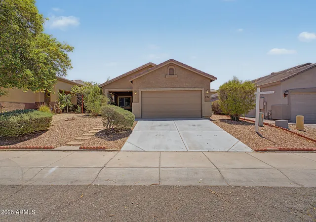 1st image of 823 W Lydia Ln, Phoenix, AZ 85041 | MLS# 7061068