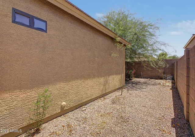 4th image of 823 W Lydia Ln, Phoenix, AZ 85041 | MLS# 7061068