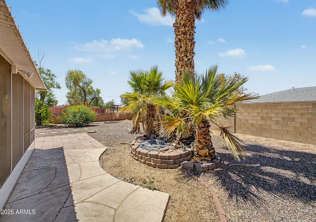 18th image of 10350 W Caron Dr, Sun City, AZ 85351 | MLS# 7065952