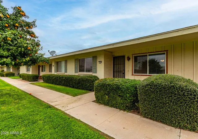 Listing Photo 4 - Condo for sale in building located at 9415 N 111th Ave, Sun City, AZ 85351