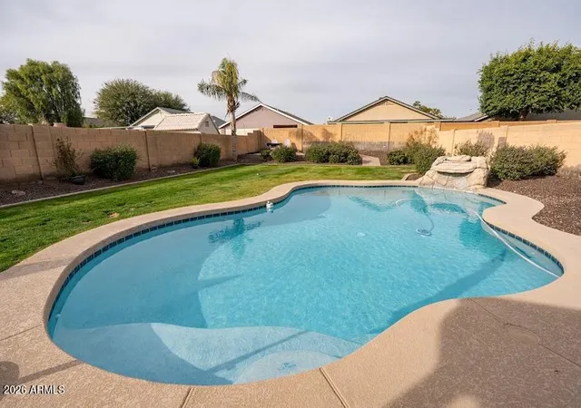 Photo 3 of Single family home for sale at 9644 W Hatcher Rd, Peoria, AZ 85345 | MLS# 7059709 | Listing updated on 2026-09-07