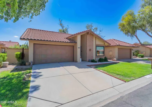 2nd image of 12326 S Shoshoni Dr, Phoenix, AZ 85044 | MLS# 7060228