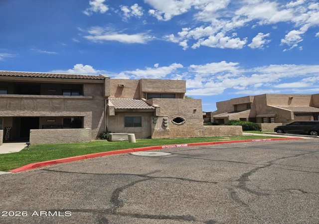 2nd image of 10828 N Biltmore Dr #118, Phoenix, AZ 85029 | MLS# 7059737
