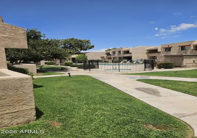 4th image of 10828 N Biltmore Dr, Phoenix, AZ 85029