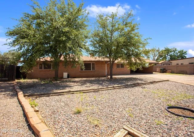 Photo 2 of Single family home for sale at 565 Cibola Way, Sierra Vista, AZ 85635 | MLS# 7060345 | Listing updated on 2026-09-13