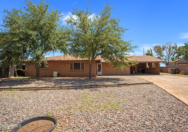Photo 3 of Single family home for sale at 565 Cibola Way, Sierra Vista, AZ 85635 | MLS# 7060345 | Listing updated on 2026-09-13