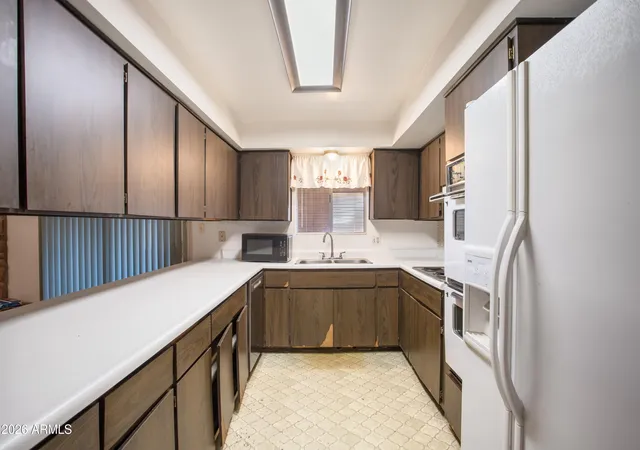 Photo 3 of Single family home for sale at 565 Cibola Way, Sierra Vista, AZ 85635 | MLS# 7060345 | Listing updated on 2026-09-13