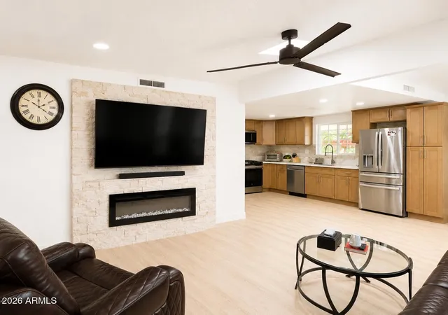 Photo 3 of Manufactured home for sale at 17849 N 16th Way, Phoenix, AZ 85022 | MLS# 7059980 | Listing updated on 2026-08-23