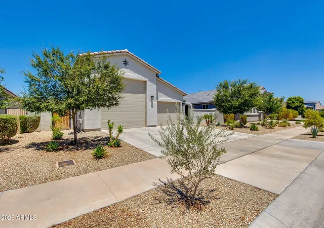 Photo 3 of Single family home for sale at 17780 W Monte Lindo Ln, Surprise, AZ 85387 | MLS# 7060198 | Listing updated on 2026-10-09
