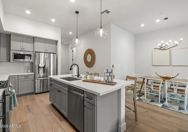 Photo 4 of Townhouse for sale at 5151 N 13th Place #7, Phoenix, AZ 85014 | MLS# 7059771 | Listing updated on 2026-08-26