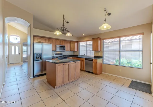 Photo 3 of Single family home for sale at 7573 W Kerry Ln, Glendale, AZ 85308 | MLS# 7064073 | Listing updated on 2026-09-29