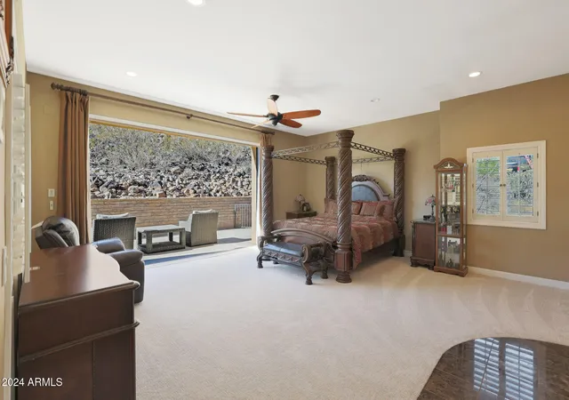 Photo 3 of Mansion for sale at 1044 W Indian Hills Pl, Phoenix, AZ 85023 | MLS# 7060414 | Listing updated on 2026-09-03