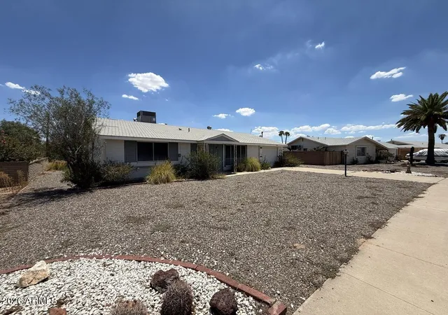 1st image of 11007 W Florida Ave, Sun City, AZ 85351 | MLS# 7059848