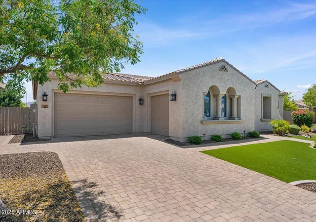 3rd image of 3663 E Strawberry Dr, Gilbert, AZ 85298 | MLS# 7059850