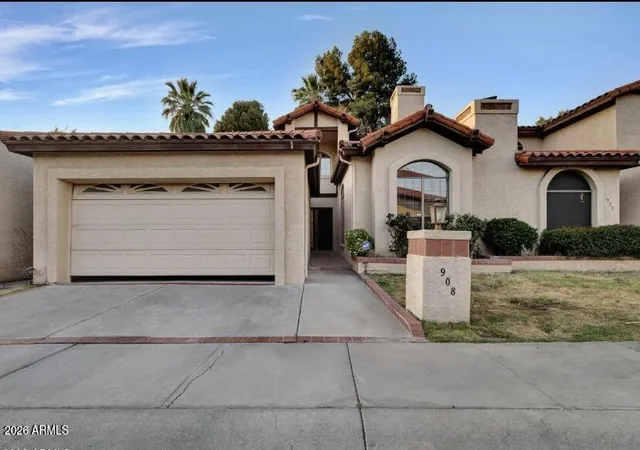 Photo 1 of Single family home for sale at 908 W Flynn Ln, Phoenix, AZ 85013 | MLS# 7060011 | Listing updated on 2026-08-03