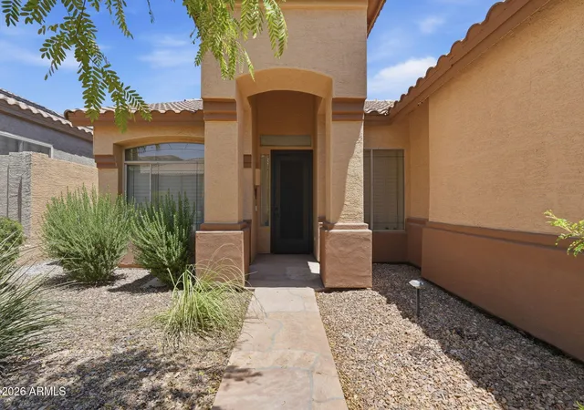 3rd image of 15221 S 18Th Ave, Phoenix, AZ 85045 | MLS# 7059955
