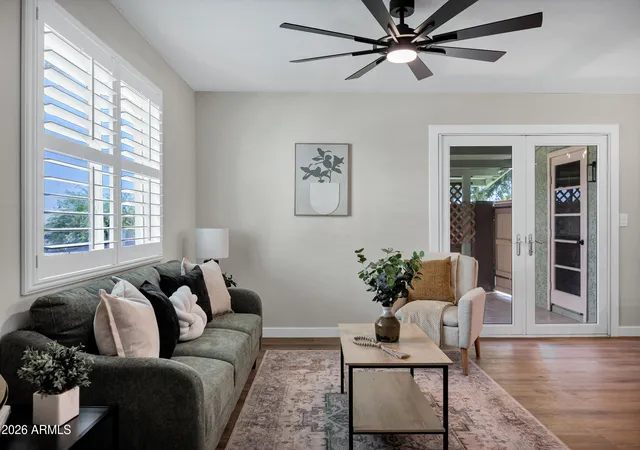 3rd image of 10208 N 8Th Pl #B, Phoenix, AZ 85020 | MLS# 7059950