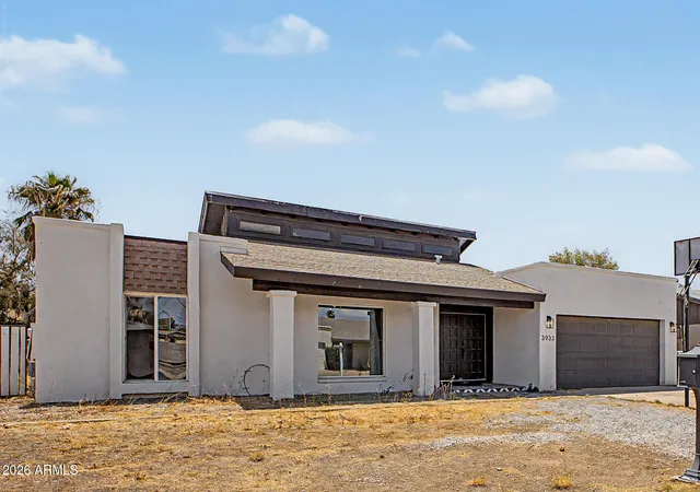 Photo 1 of Single family home for sale at 3933 W Sharon Ave, Phoenix, AZ 85029 | MLS# 7073819 | Listing updated on 2026-09-18