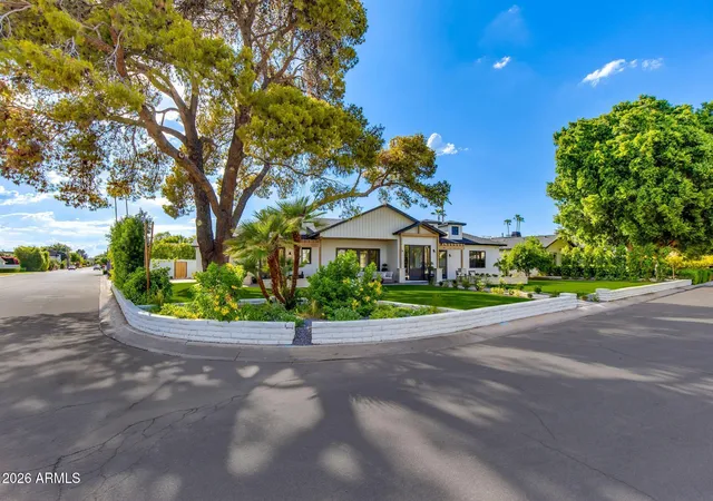 Photo 4 of Single family home for sale at 6838 E Exeter Blvd, Scottsdale, AZ 85251 | MLS# 7061625 | Listing updated on 2026-09-14