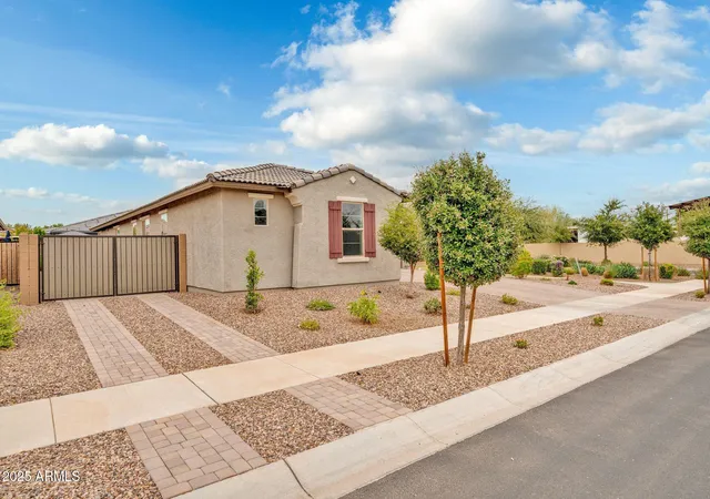 2nd image of 14338 W Redfield Rd, Surprise, AZ 85379 | MLS# 7063136