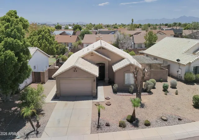 3rd image of 8565 W Denton Ln, Glendale, AZ 85305 | MLS# 7060022