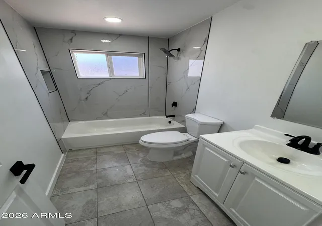 5th image of 3026 N 40Th Dr, Phoenix, AZ 85019 | MLS# 7060109