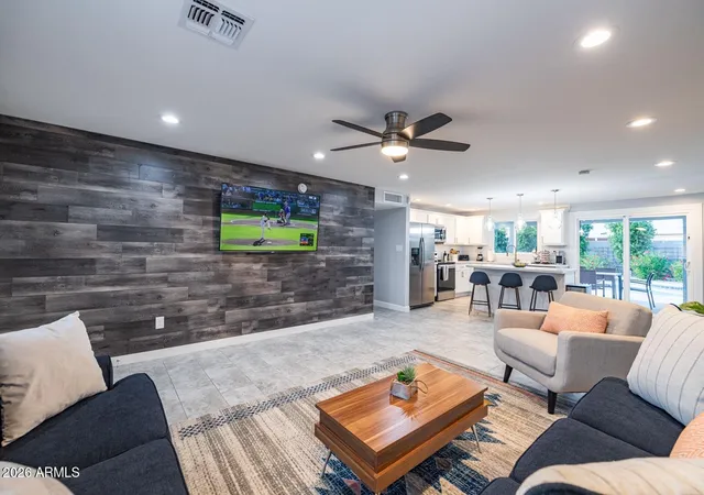 2nd image of 3726 E Winchcomb Dr, Phoenix, AZ 85032 | MLS# 7061132