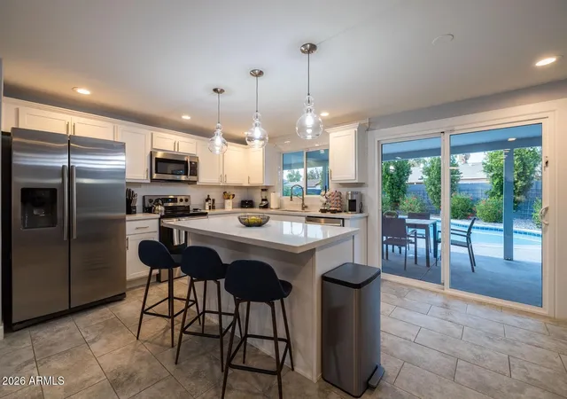 3rd image of 3726 E Winchcomb Dr, Phoenix, AZ 85032 | MLS# 7061132