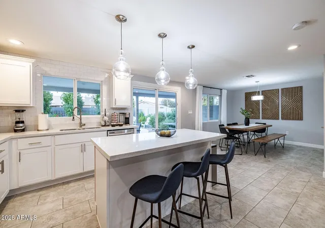 4th image of 3726 E Winchcomb Dr, Phoenix, AZ 85032 | MLS# 7061132