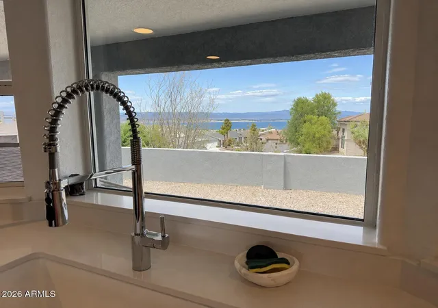 Photo 4 of Single family home for sale at 3340 Pocahontas Dr, Lake Havasu City, AZ 86404 | MLS# 7061630 | Listing updated on 2026-09-22