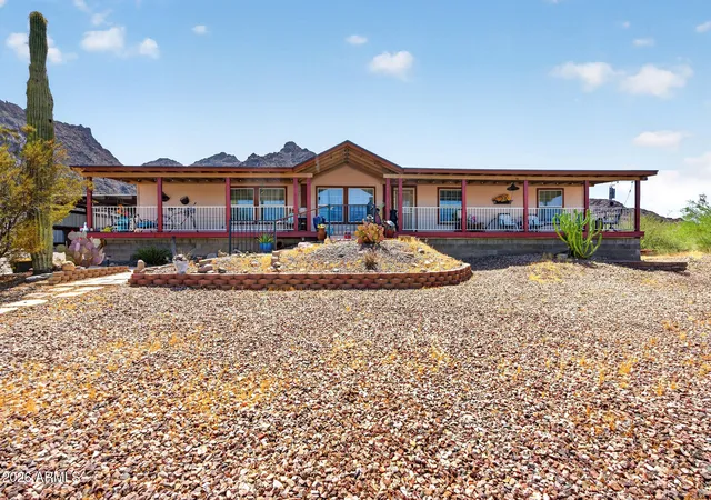 Photo 2 of Manufactured home for sale at 39208 S Enterprise Rd, Arlington, AZ 85322 | MLS# 7060357 | Listing updated on 2026-08-11