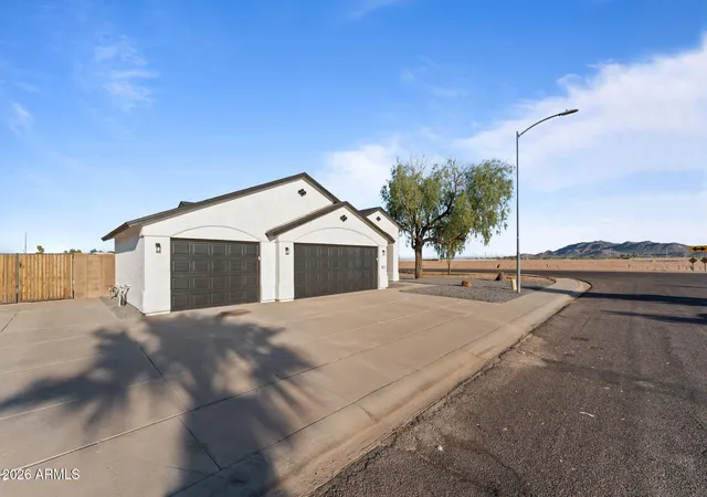 Photo 3 of Single family home for sale at 14 N Kimberly Dr, Casa Grande, AZ 85122 | MLS# 7060239 | Listing updated on 2026-09-18