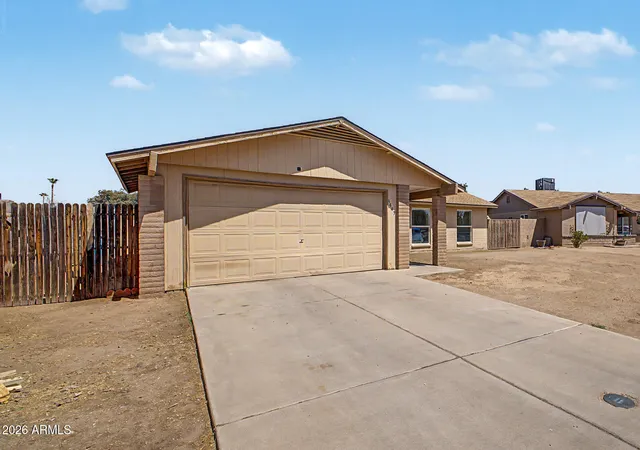 2nd image of 4447 N 77th Dr, Phoenix, AZ 85033 | MLS# 7061106