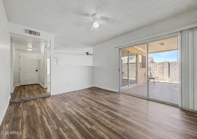 3rd image of 4447 N 77Th Dr, Phoenix, AZ 85033 | MLS# 7061106