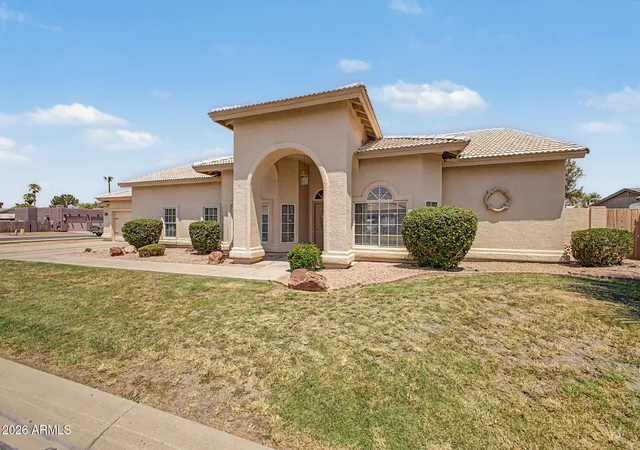 Photo 3 of Single family home for sale at 1210 E Clearview Dr, Casa Grande, AZ 85122 | MLS# 7060264 | Listing updated on 2026-09-07