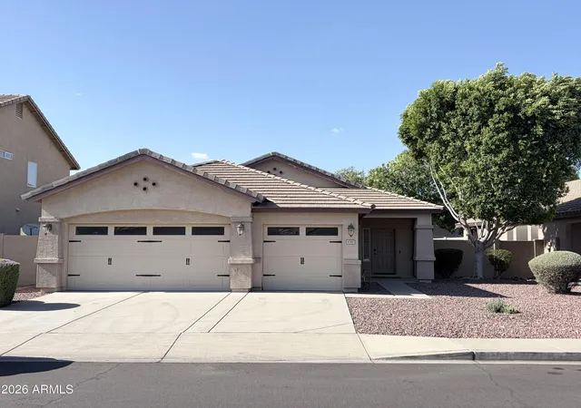 Photo 2 of Single family home for sale at 8360 W Pontiac Dr, Peoria, AZ 85382 | MLS# 7063192 | Listing updated on 2026-08-11