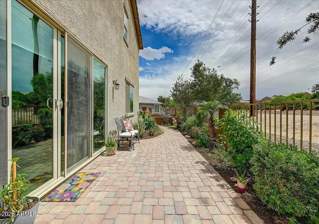 2nd image of 1317 E Fremont Rd, Phoenix, AZ 85042 | MLS# 7061329