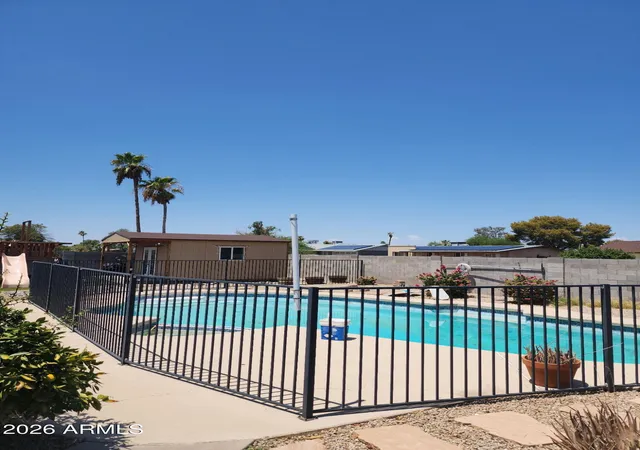 5th image of 1536 W Sack Dr, Phoenix, AZ 85027 | MLS# 7060586