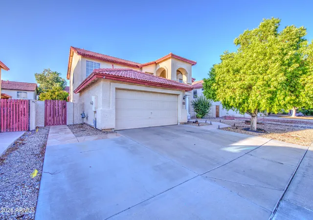 Photo 2 of Single family home for sale at 11410 W Crimson Ln, Avondale, AZ 85392 | MLS# 7060845 | Listing updated on 2026-09-08