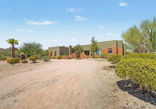 Photo 3 of Single family home for sale at 38844 N Spur Cross Rd, Cave Creek, AZ 85331 | MLS# 7060713 | Listing updated on 2026-10-28