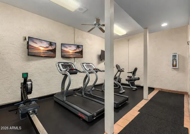 2nd image of 7920 E Camelback Rd, Scottsdale, AZ 85251