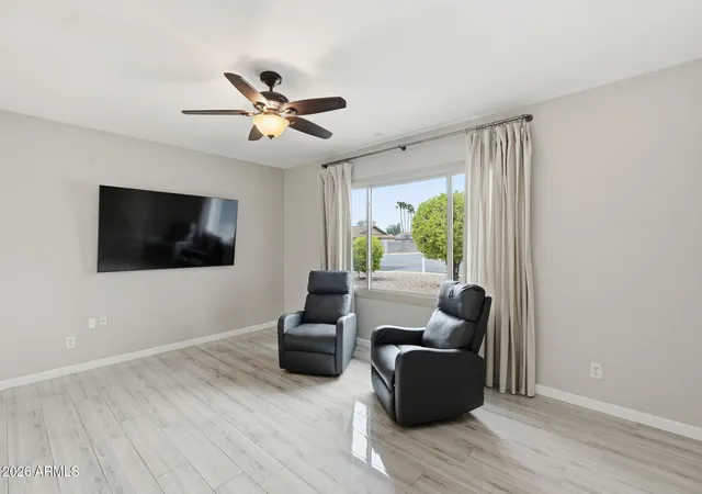 Photo 4 of Single family home for sale at 5257 W Acapulco Ln, Glendale, AZ 85306 | MLS# 7062374 | Listing updated on 2026-10-15
