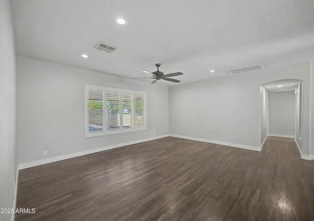Photo 3 of Single family home for sale at 8018 W Acoma Dr, Peoria, AZ 85381 | MLS# 7069234 | Listing updated on 2026-10-04